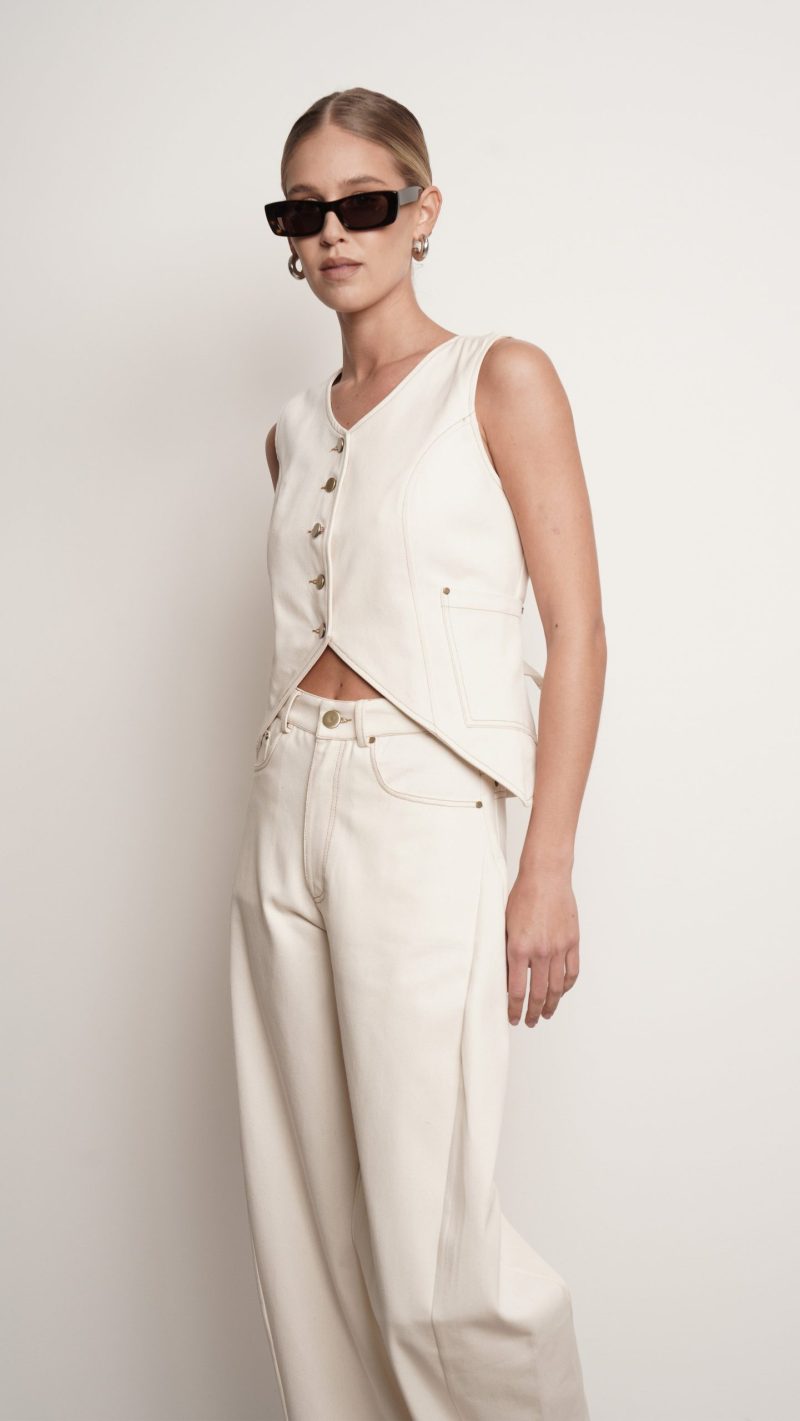 Jules Vest - Image 5