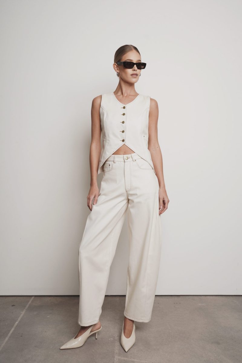 Jules Vest - Image 2