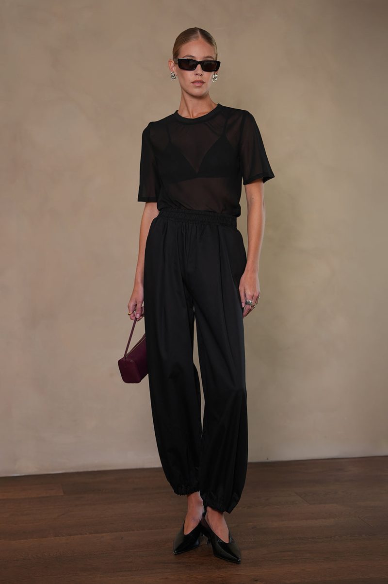 Naomi Tee - Black